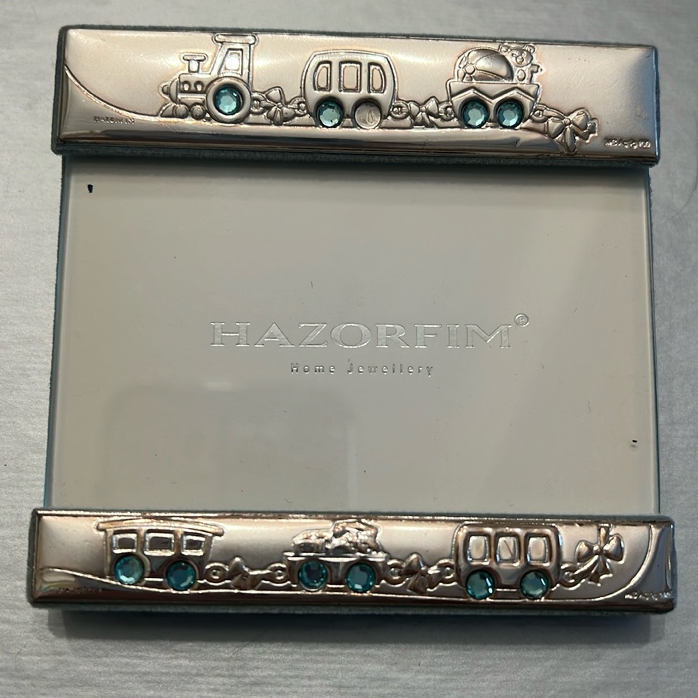 Hazorfim picture frame